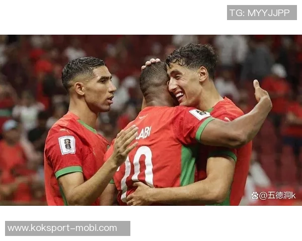 阿什拉夫在社交媒体上庆祝摩洛哥晋级非洲杯四强的辉煌时刻 阿什拉夫在社交媒体上庆祝摩洛哥晋级非洲杯四强的辉煌时刻